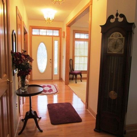 1527 Borror Road Grove City, OH 43123 - Photo 2 of 54