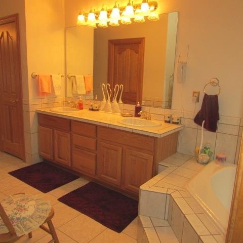 1527 Borror Road Grove City, OH 43123 - Photo 25 of 54