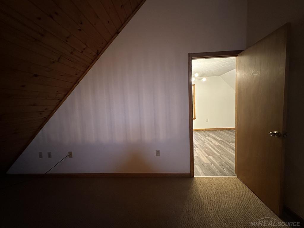 69 Feather Ridge Road Marquette, MI 49855 - Photo 18 of 37 50169353-b8c243d0-8ecc-412a-ad13-16e56290d4d7.JPG