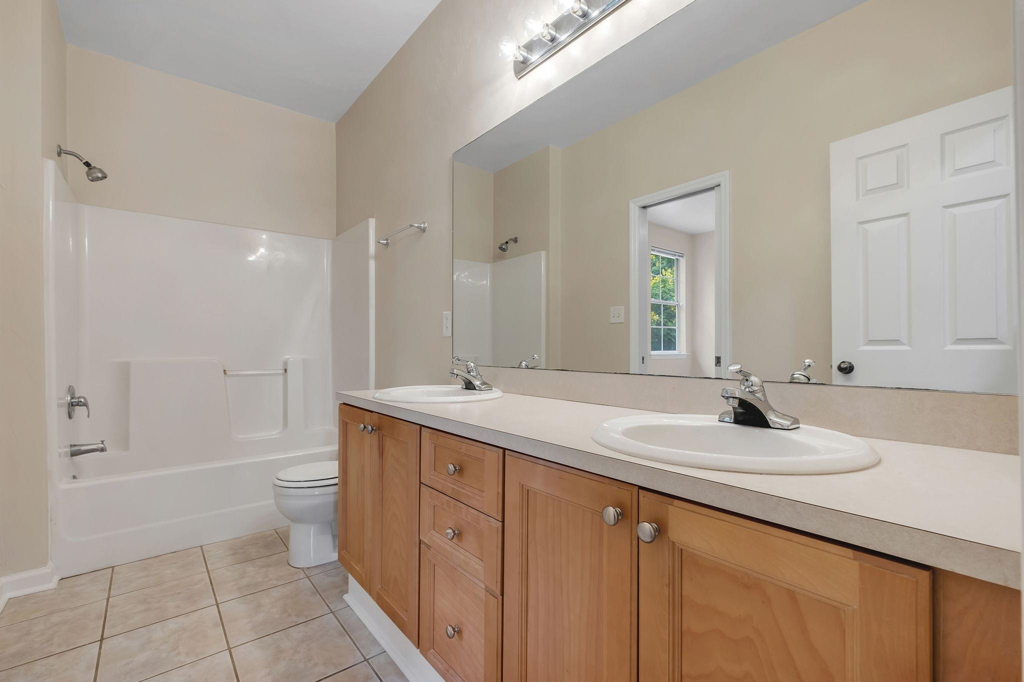 2014 Midyette Road, Unit 108 Tallahassee, FL 32301 - Photo 4 of 18