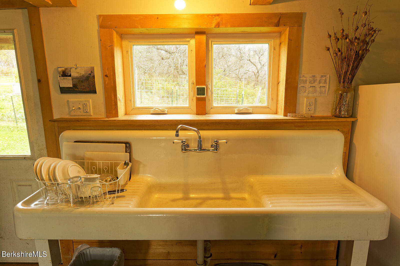 67-78 Brier Road Savoy, MA 01256 - Photo 8 of 36 a bathroom with a bathtub