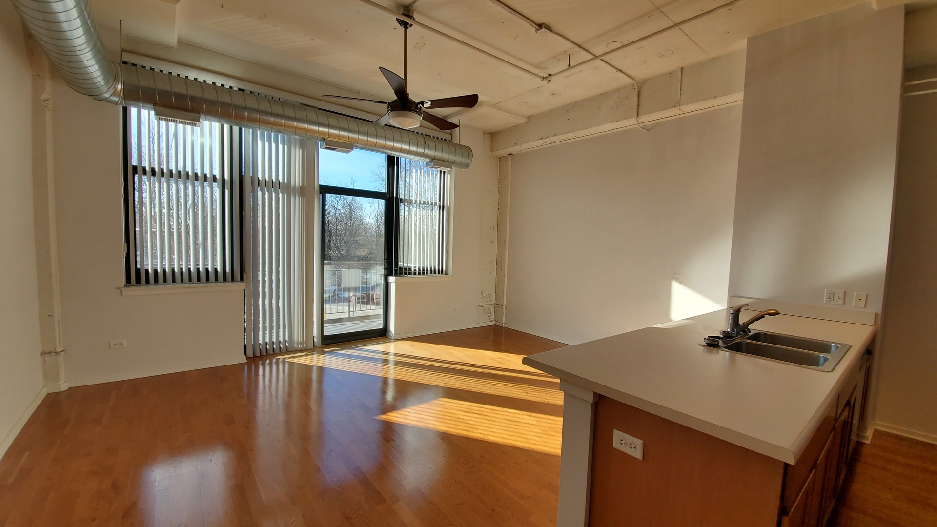 2323 West Pershing Road, Unit 220 Chicago, IL 60609 - Photo 4 of 15