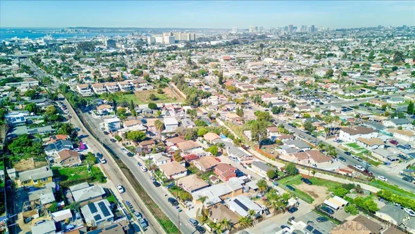 $1,049,500 | 4250 Division Street, San Diego, CA 92113
