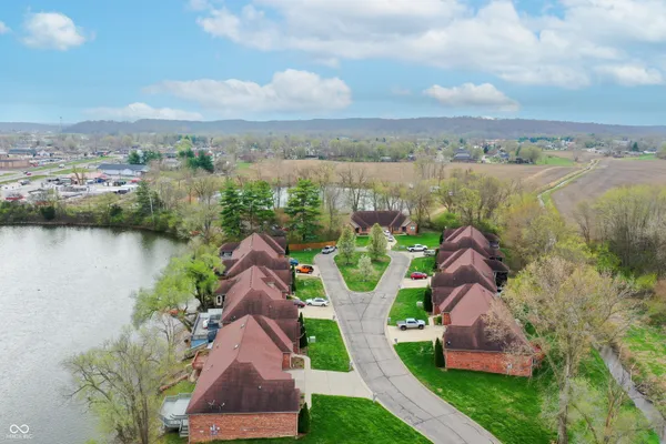 $225,000 | 655 Mallards Crossing, Martinsville, IN 46151