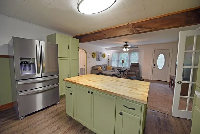 $299,500 | 749 Hillcrest Drive, McCaysville, GA 30555