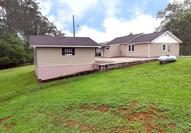 $299,500 | 749 Hillcrest Drive, McCaysville, GA 30555