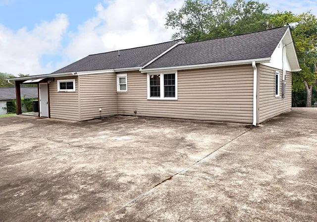 $299,500 | 749 Hillcrest Drive, McCaysville, GA 30555