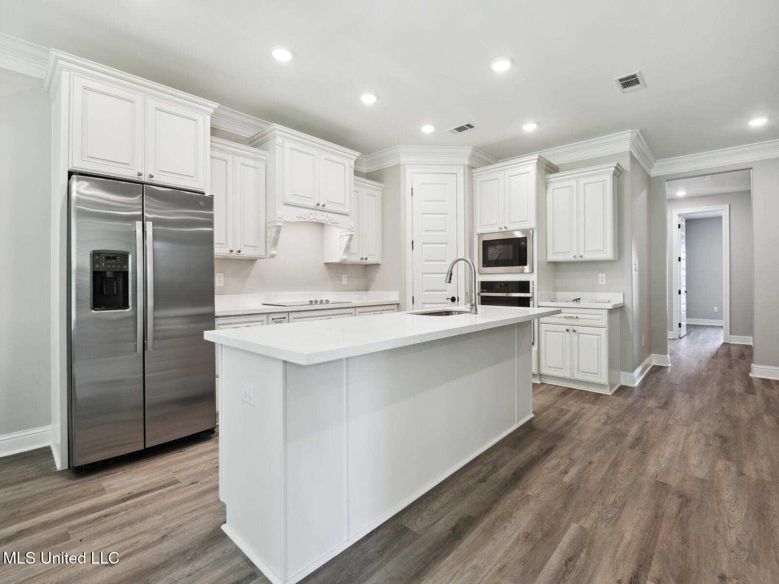 13573 Garland Road Ocean Springs, MS 39564 - Photo 4 of 23 Jules_A335_Kitchen