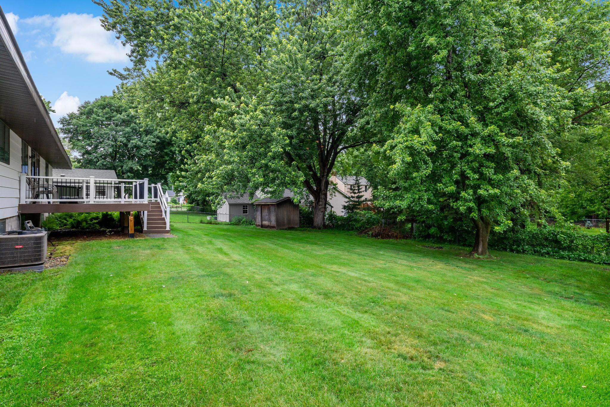 2217 Ripley Avenue Maplewood, MN 55109 - Photo 40 of 48