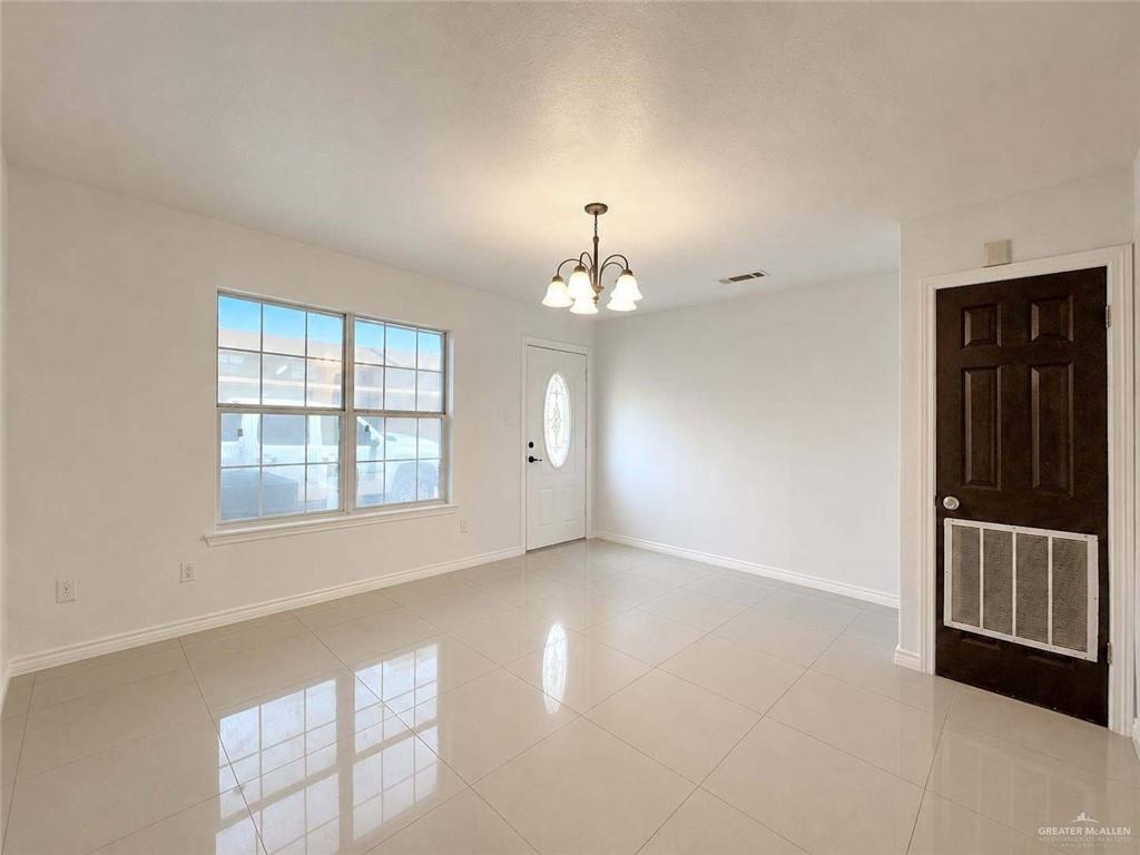 2201 South Jackson Road, Unit 2I Pharr, TX 78577 - Photo 4 of 23