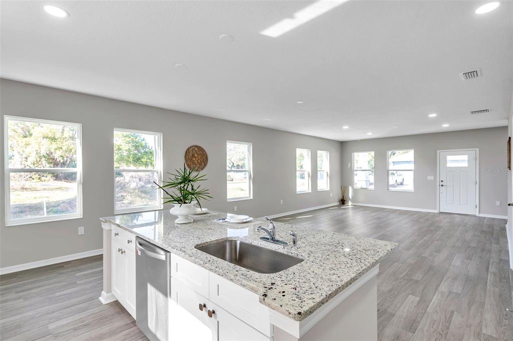 5742 Meadowlane Street New Port Richey, FL 34652 - Photo 10 of 88