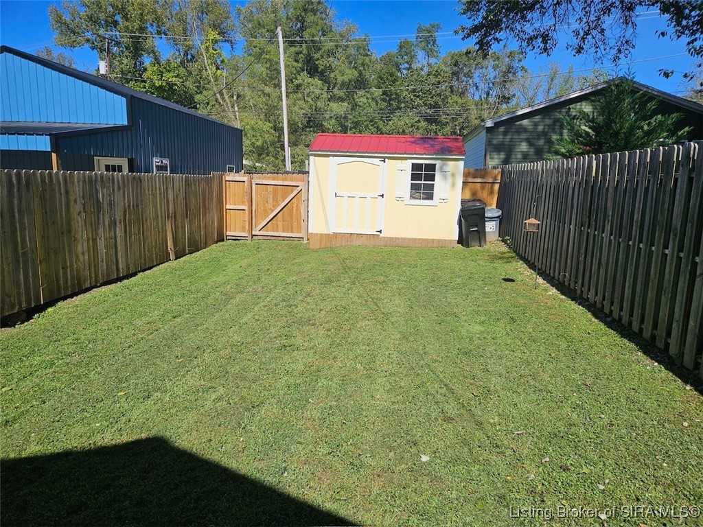 768 West 3rd Street Madison, IN 47250 - Photo 3 of 28 Gallery Image 3
