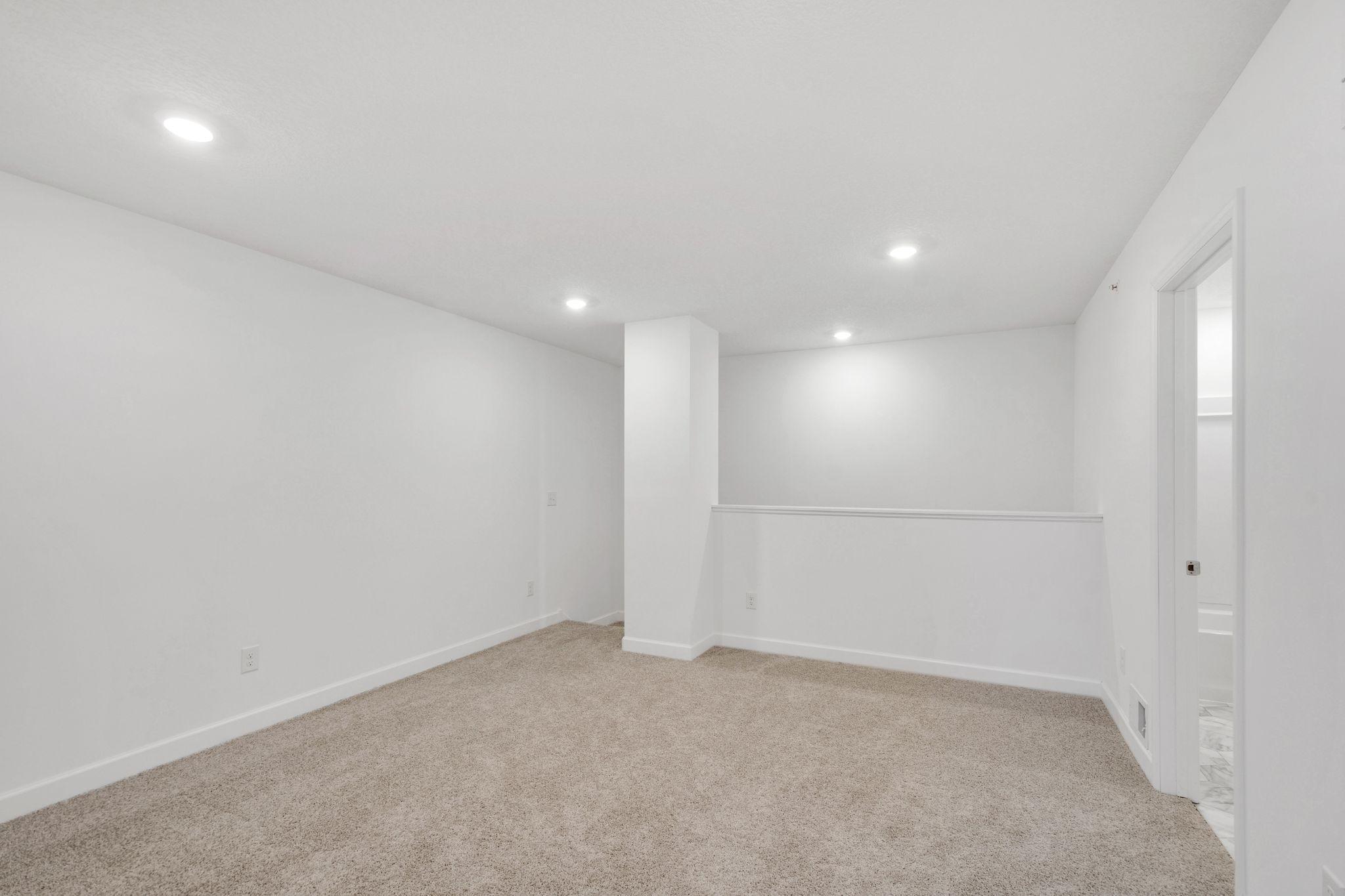 5227 Long Pointe Pass Woodbury, MN 55129 - Photo 11 of 39