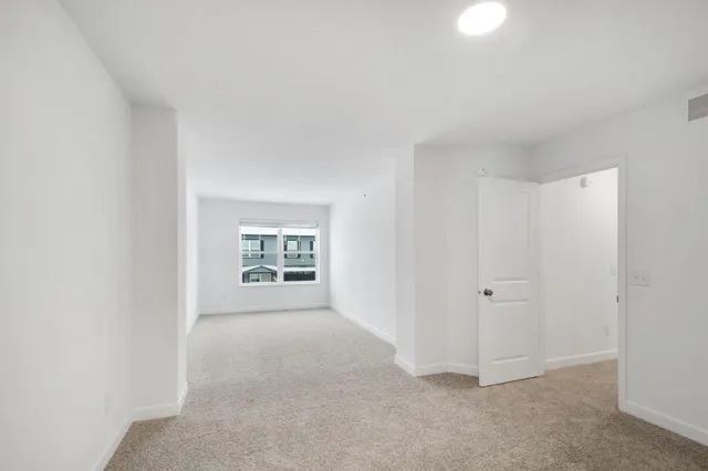 $329,910 | 5227 Long Pointe Pass, Woodbury, MN 55129