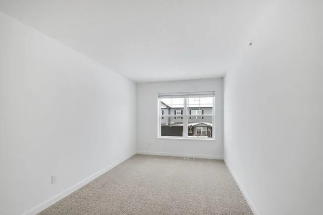 $329,910 | 5227 Long Pointe Pass, Woodbury, MN 55129