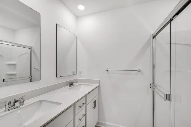 $329,910 | 5227 Long Pointe Pass, Woodbury, MN 55129