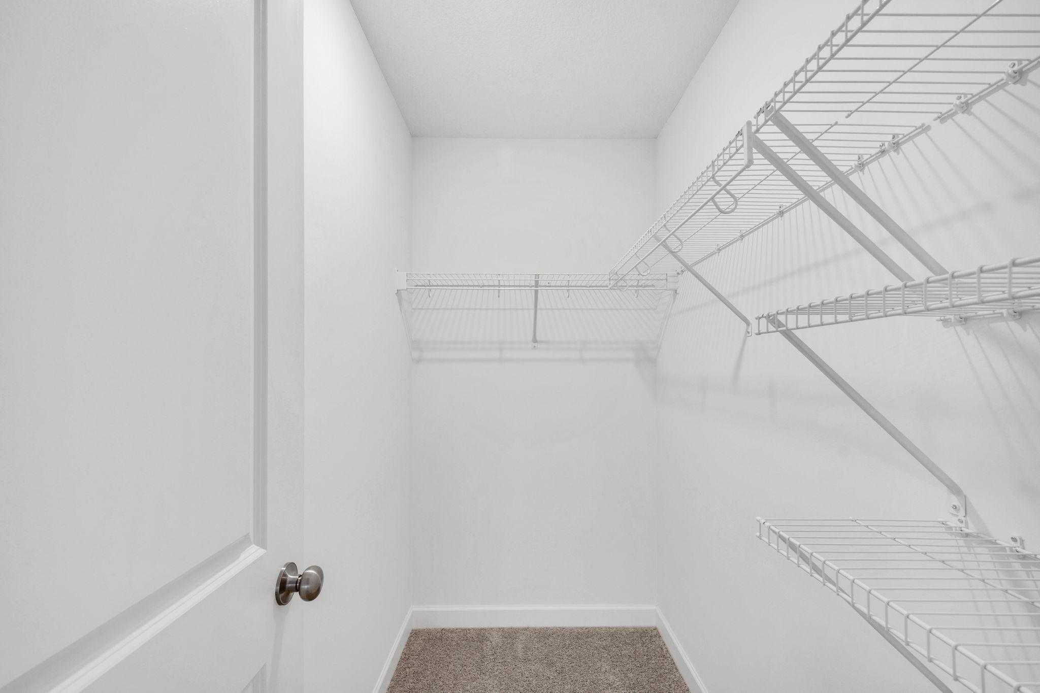 5227 Long Pointe Pass Woodbury, MN 55129 - Photo 16 of 39