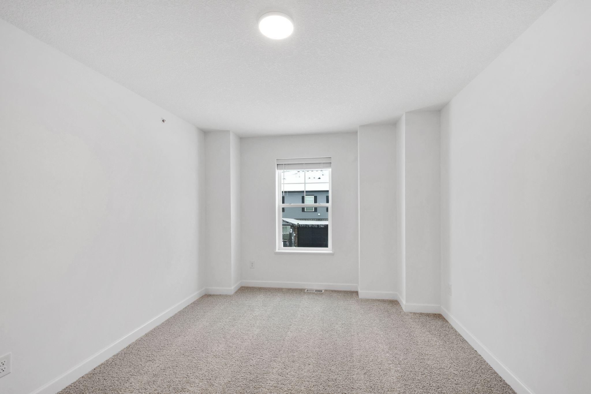 5227 Long Pointe Pass Woodbury, MN 55129 - Photo 17 of 39