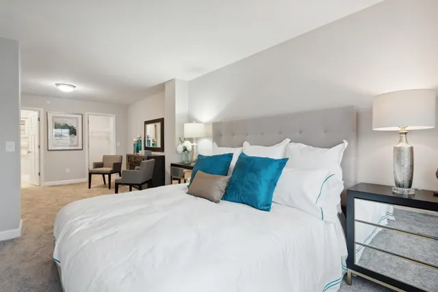 $329,910 | 5227 Long Pointe Pass, Woodbury, MN 55129