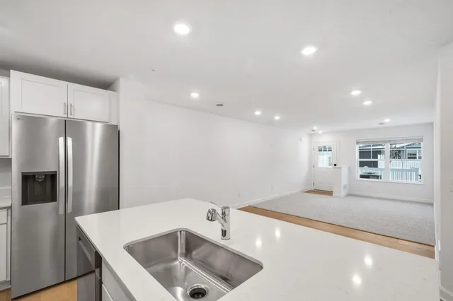 $329,910 | 5227 Long Pointe Pass, Woodbury, MN 55129