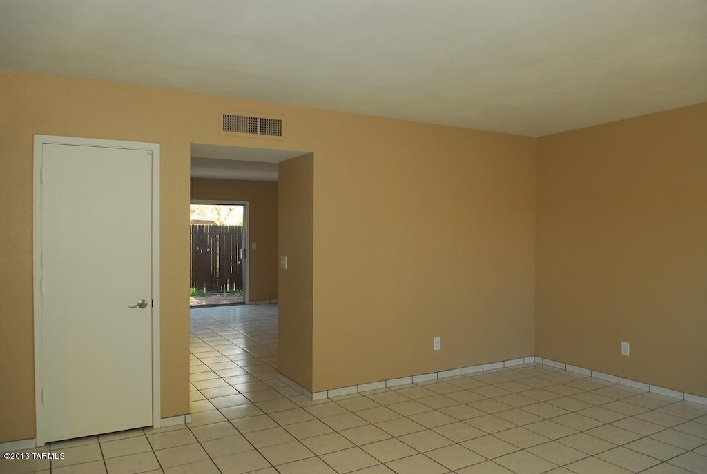 740 South Pantano Road Tucson, AZ 85710 - Photo 15 of 33 Gallery Image 15