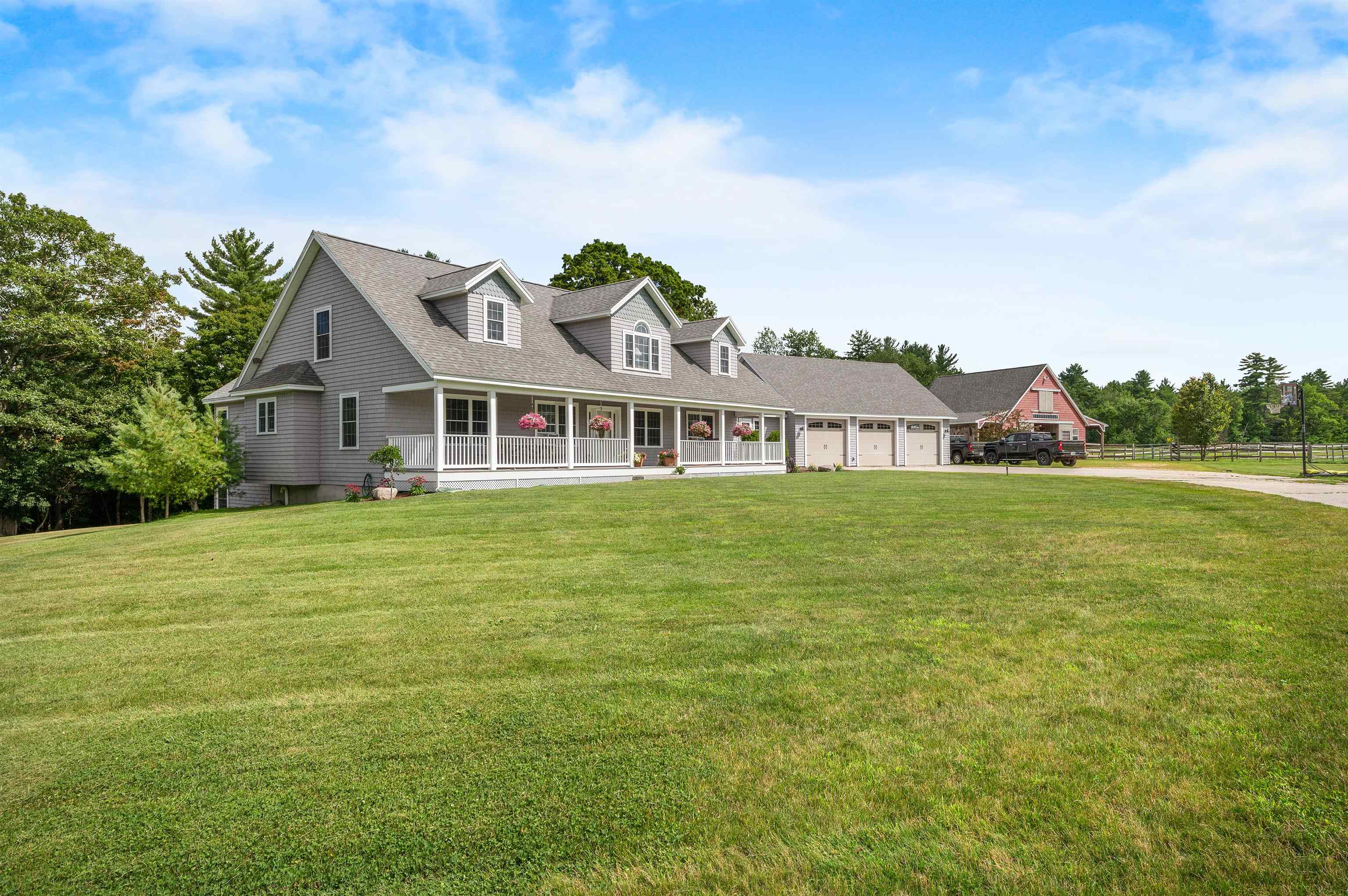 164 Swain Road Gilford, NH 03249 - Photo 4 of 40