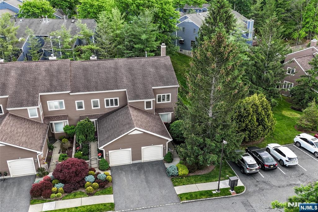 227 Westervelt Lane Mahwah, NJ 07430 - Photo 37 of 48