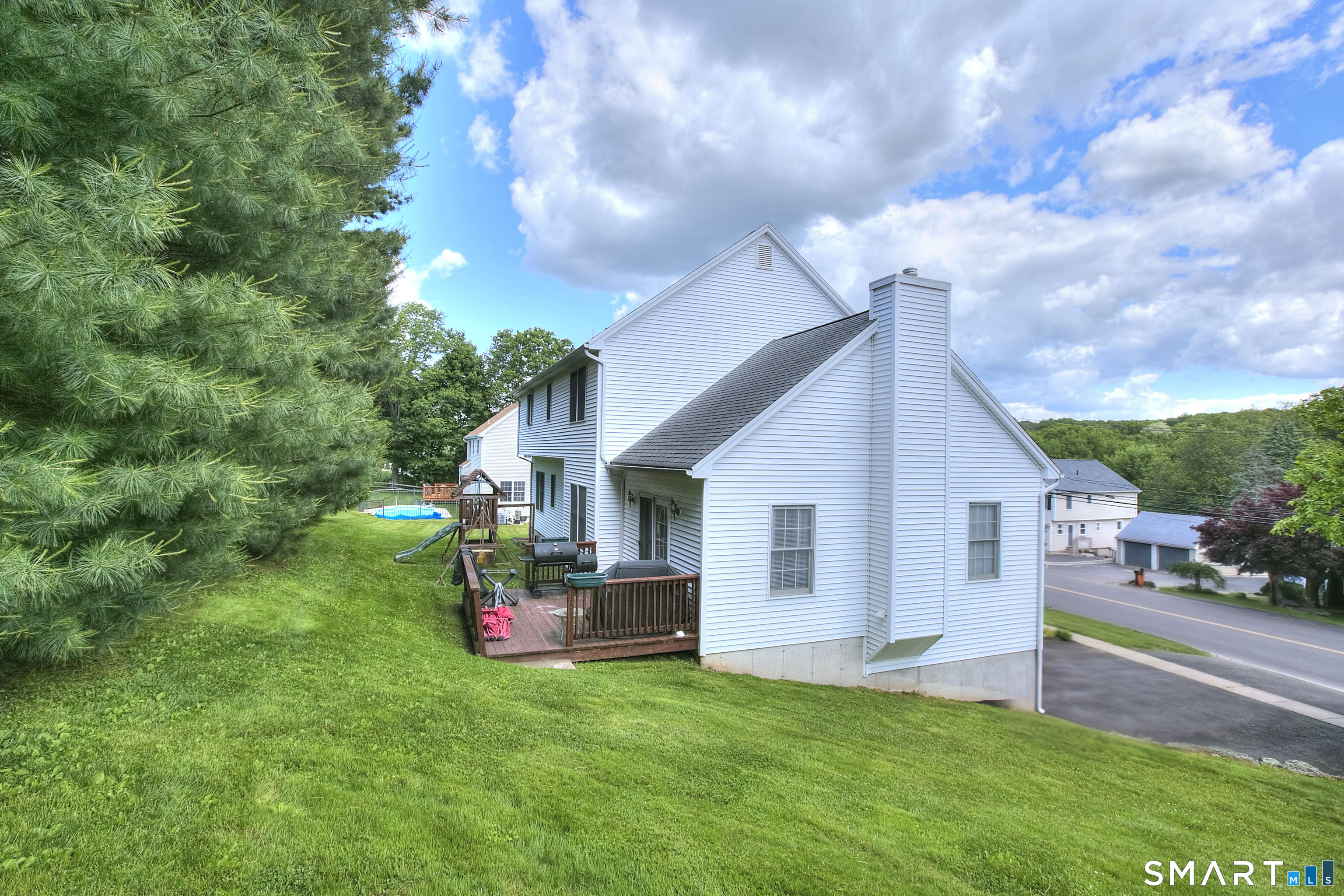 765 Cutspring Road Stratford, CT 06614 - Photo 27 of 33