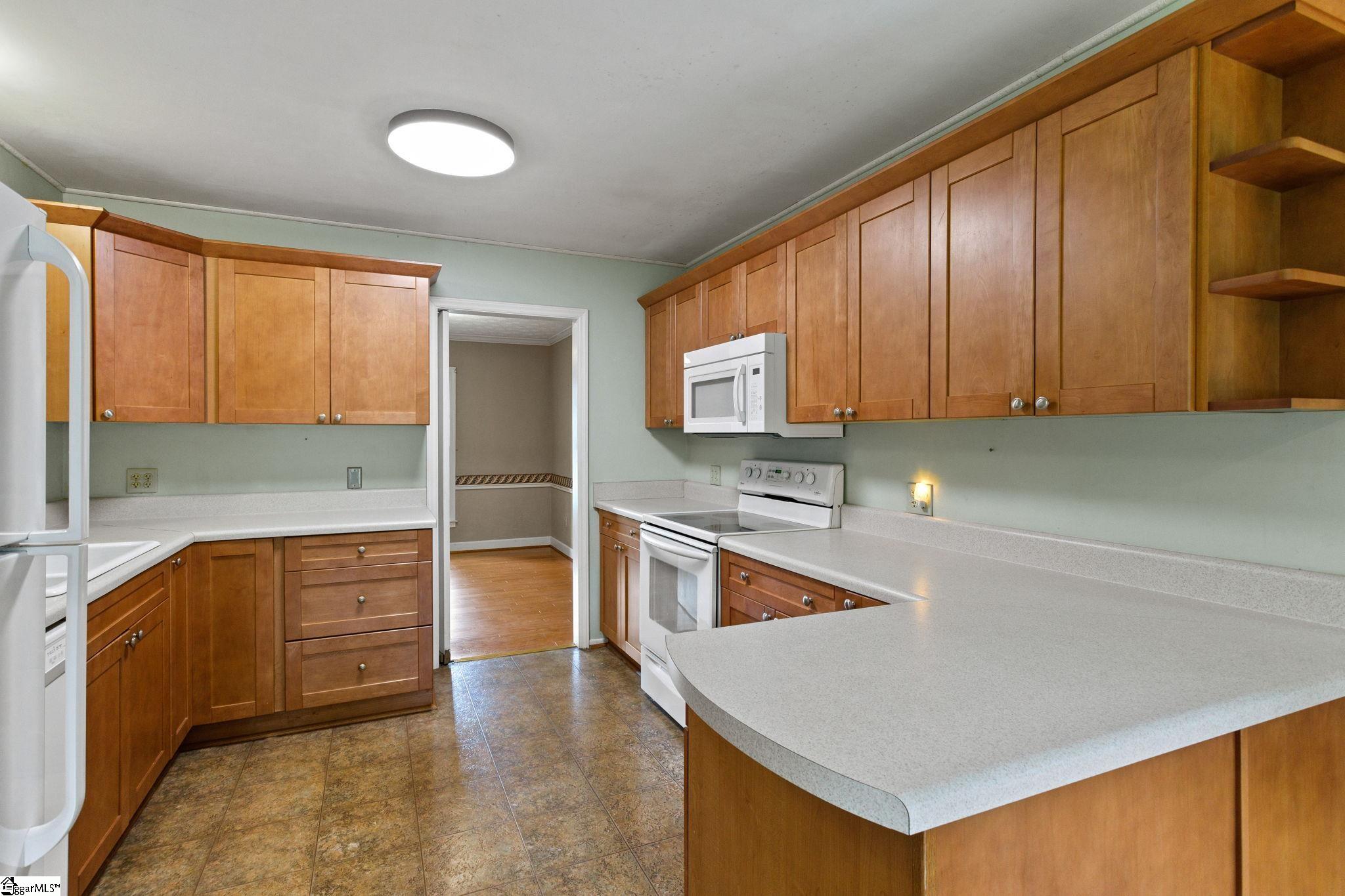 106 Spring Forest Road Greenville, SC 29615 - Photo 11 of 36 Gallery Image 11