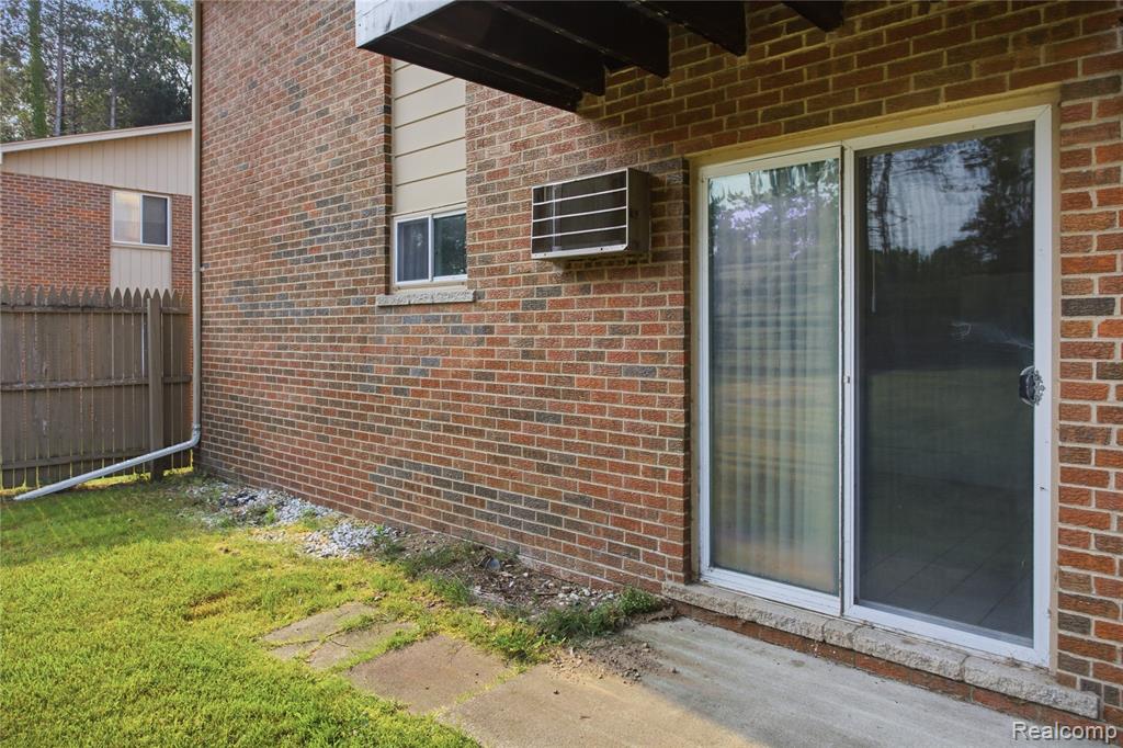 365 Granger Road, Unit 1 Ortonville, MI 48462 - Photo 21 of 23 Gallery Image 21