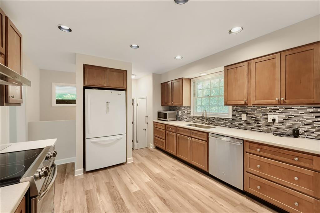 2723 Chamblee Tucker Road Atlanta, GA 30341 - Photo 9 of 28 Gallery Image 9