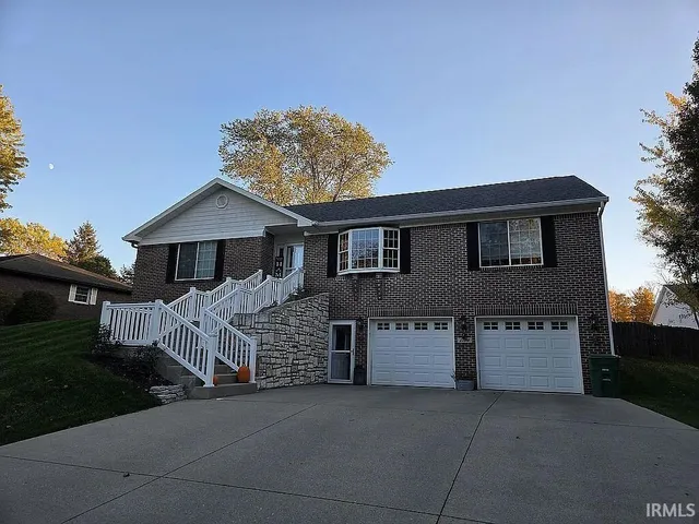 $439,900 | 1109 McCormack Drive, New Castle, IN 47362