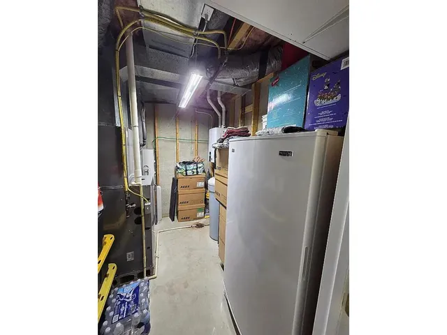 $439,900 | 1109 McCormack Drive, New Castle, IN 47362