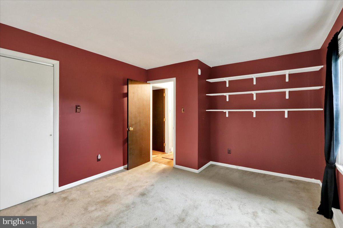 828 Pine Hill Road Lititz, PA 17543 - Photo 21 of 37 a view of an empty room