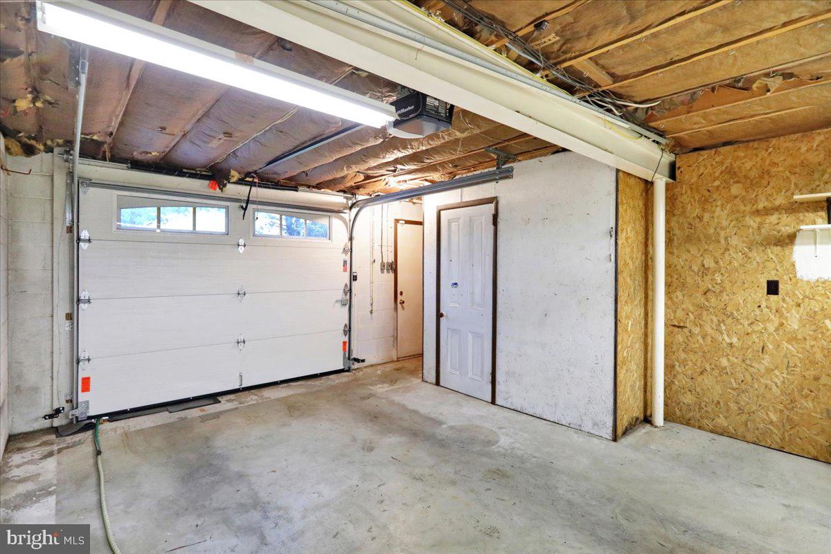 828 Pine Hill Road Lititz, PA 17543 - Photo 29 of 37 a view of garage