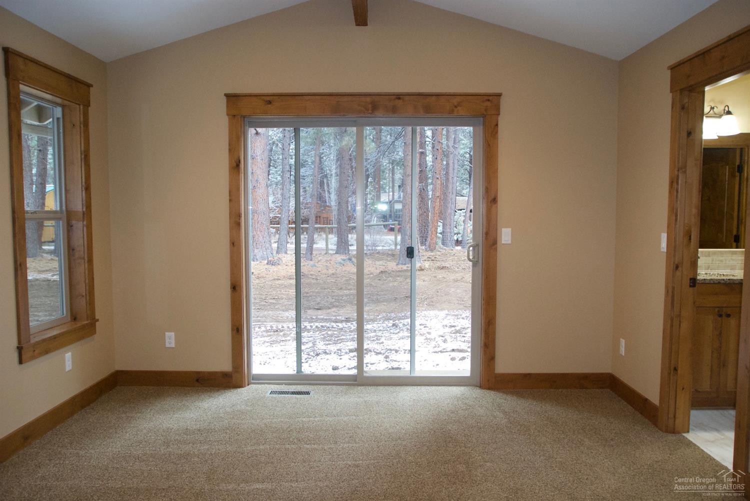 60038 Agate Road Bend, OR 97702 - Photo 5 of 21 Additional Photo