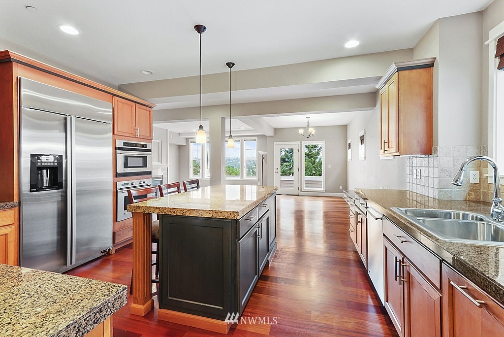 313 Maple Avenue Northwest Renton, WA 98057 - Photo 14 of 34