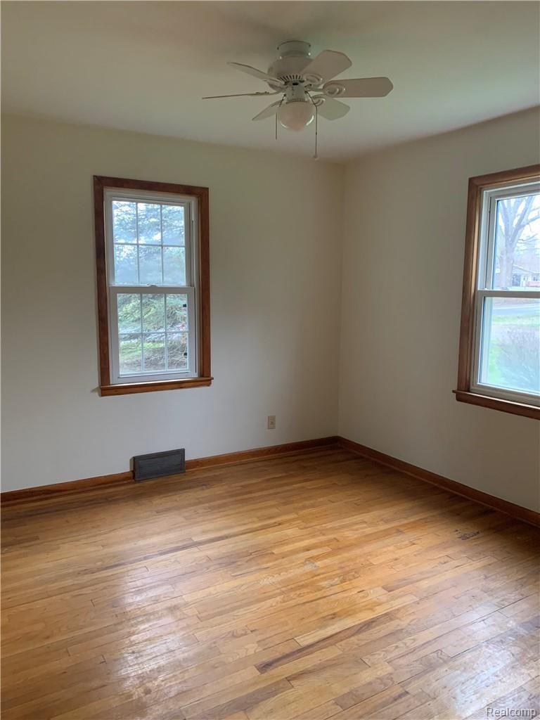 1038 Baldwin Road Lapeer, MI 48446 - Photo 9 of 13 IMG_0852(2).jpg