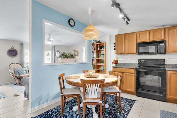 $549,999 | 11 Oakwood Avenue, Key Largo, FL 33037