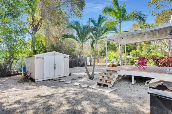 $549,999 | 11 Oakwood Avenue, Key Largo, FL 33037
