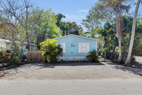 $549,999 | 11 Oakwood Avenue, Key Largo, FL 33037