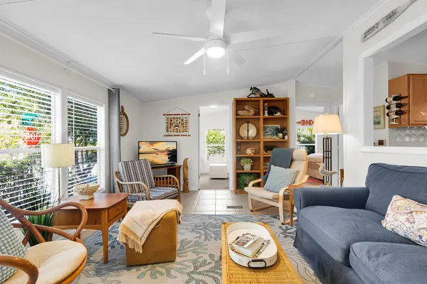 $549,999 | 11 Oakwood Avenue, Key Largo, FL 33037