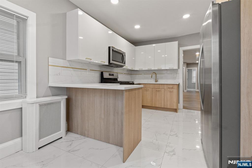 76 Mission Street Montclair, NJ 07042 - Photo 17 of 50