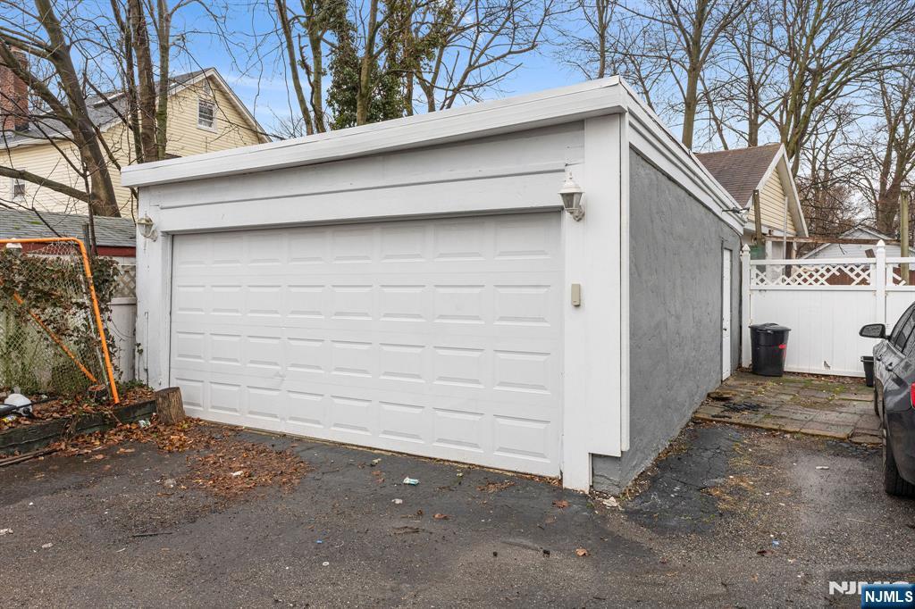 76 Mission Street Montclair, NJ 07042 - Photo 5 of 50