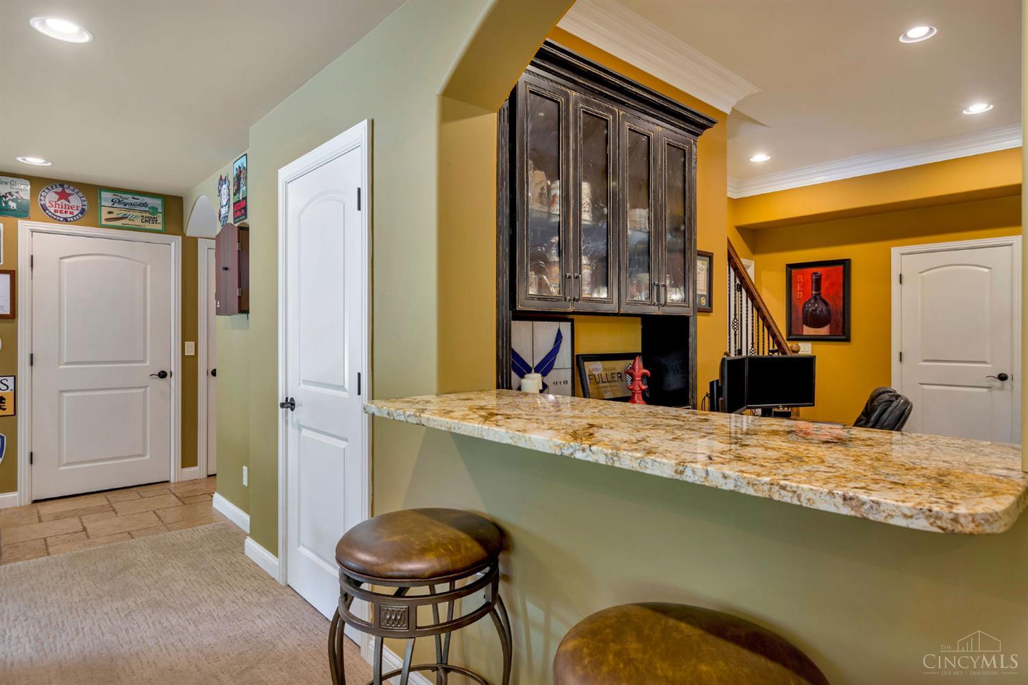 2674 Ebenezer Road Cincinnati, OH 45233 - Photo 33 of 60