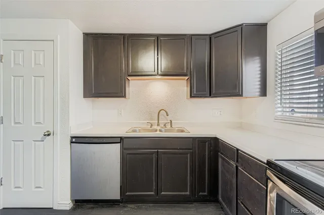 $1,095 | 1080 South Eliot Street, Unit 202, Denver, CO 80219