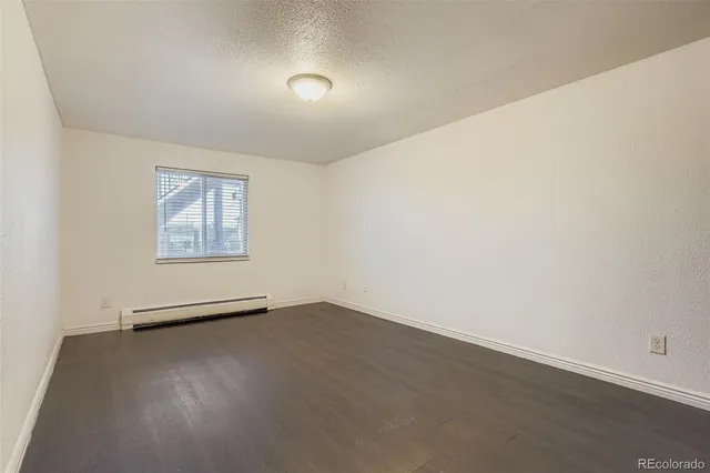 $1,095 | 1080 South Eliot Street, Unit 202, Denver, CO 80219