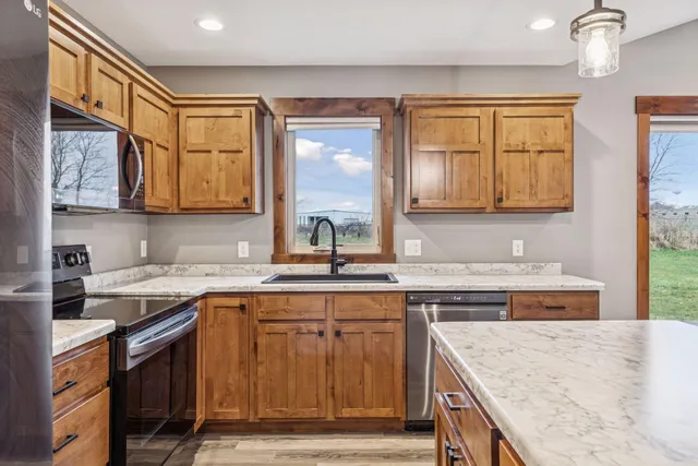 $419,900 | 2870 Coventry Circle, River Falls, WI 54022