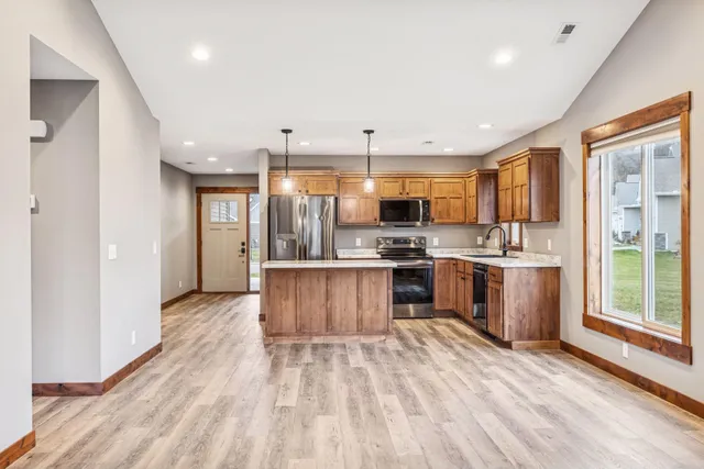 $419,900 | 2870 Coventry Circle, River Falls, WI 54022