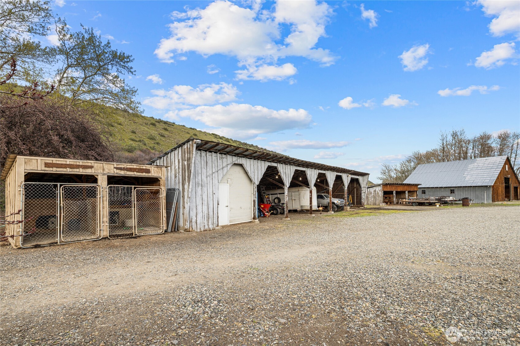 3661 East Taneum Road Thorp, WA 98946 - Photo 27 of 39